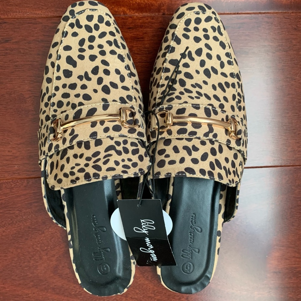 Women’s shoes